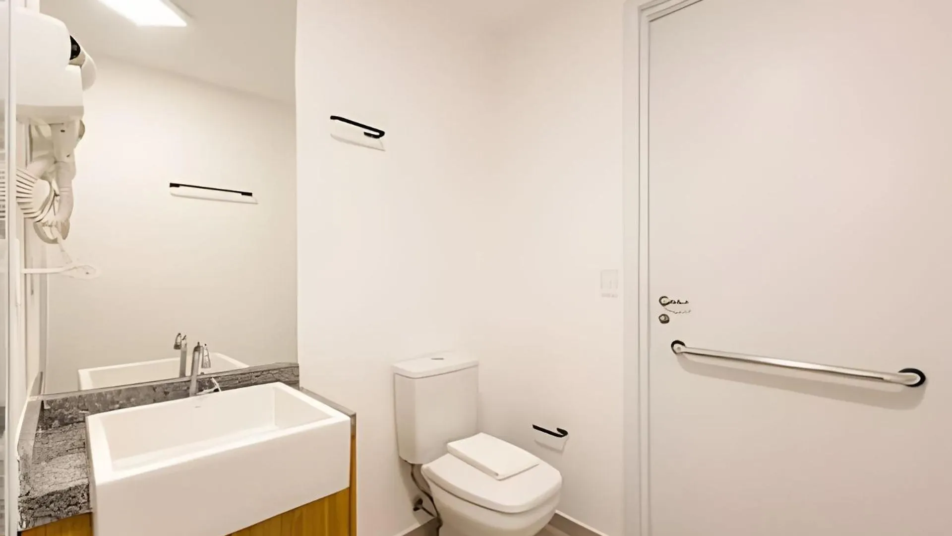 Easy Star - Lindo Studio No Coracao Do Campo - Sw03I Sao Paulo Brazil